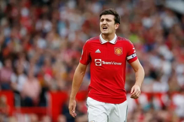 Nonsense! Carragher slams Bailly after coming out for Maguire